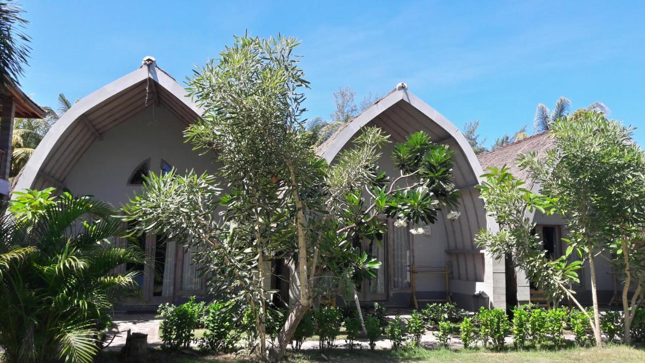 Puri Air Beach Resort & Spa Νησιά Γκίλι Εξωτερικό φωτογραφία