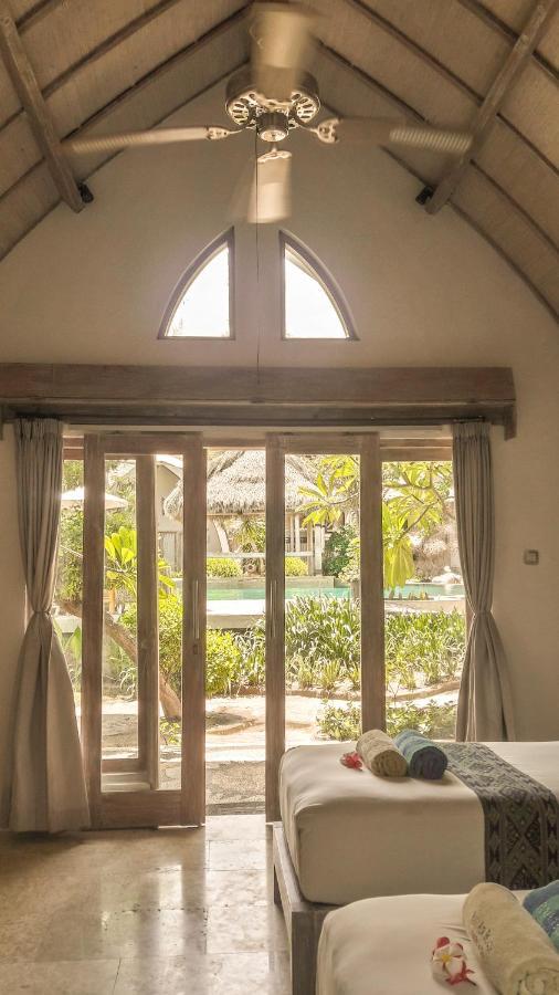 Puri Air Beach Resort & Spa Νησιά Γκίλι Εξωτερικό φωτογραφία