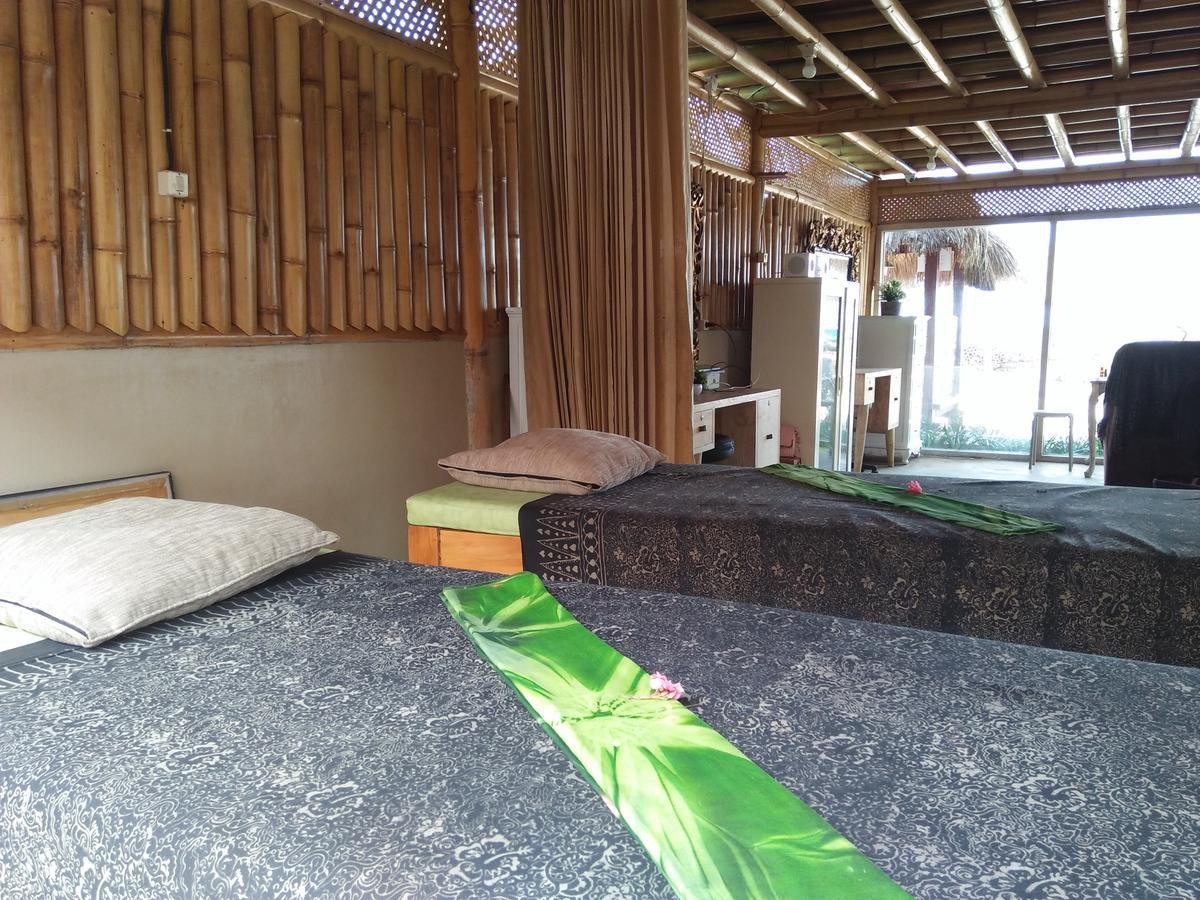 Puri Air Beach Resort & Spa Νησιά Γκίλι Εξωτερικό φωτογραφία