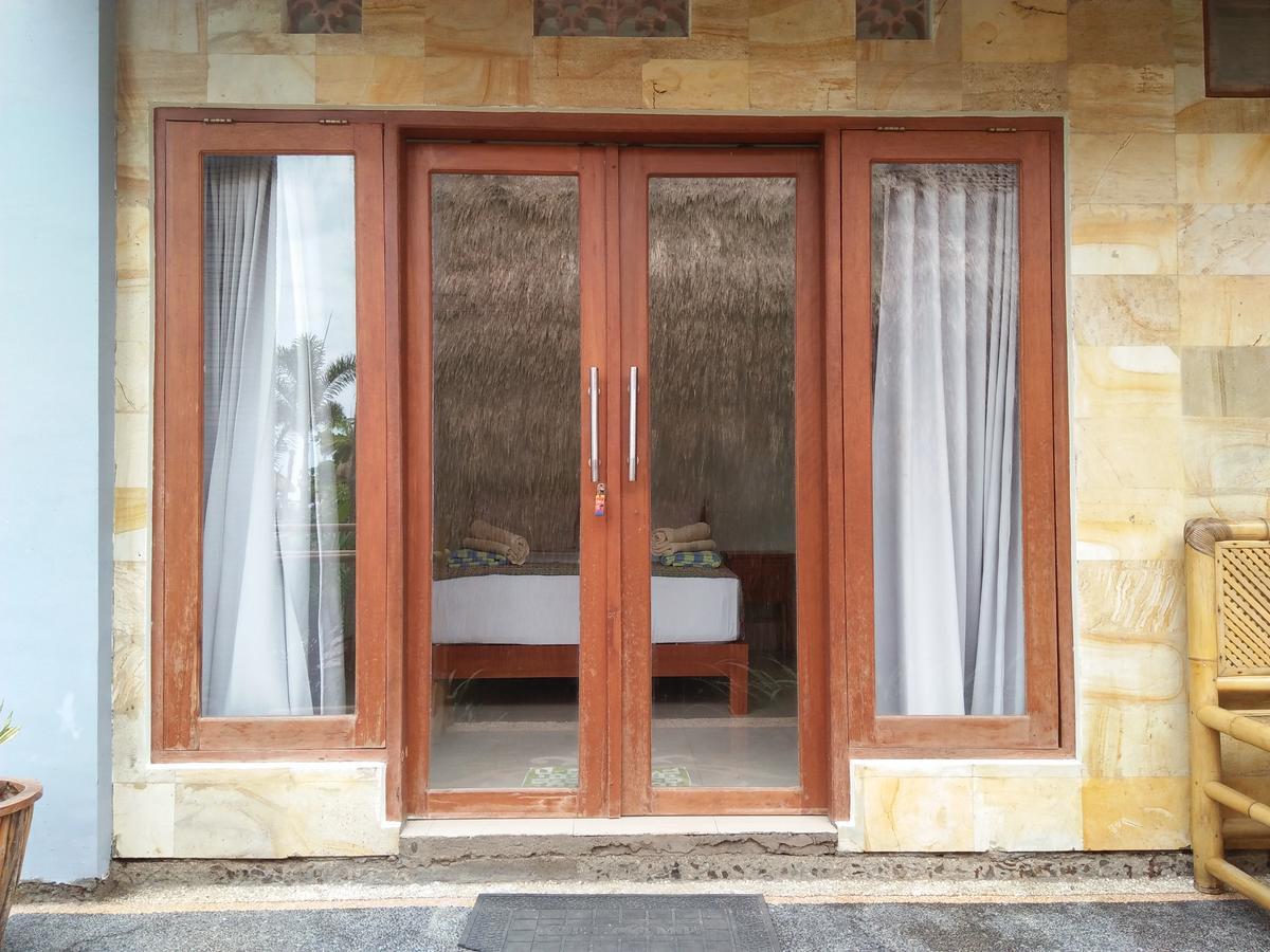 Puri Air Beach Resort & Spa Νησιά Γκίλι Εξωτερικό φωτογραφία