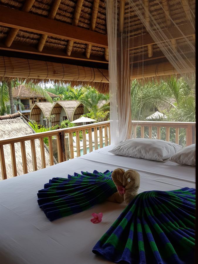 Puri Air Beach Resort & Spa Νησιά Γκίλι Εξωτερικό φωτογραφία